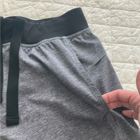 Lululemon Grey drawstring athletic running shorts 10” size medium - Picture 9 of 9